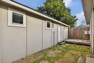 212 Super St, Houston, TX 77011 - Photo 5