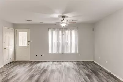 1722 Redwing Bluff Drive, Houston, TX 77009 - Photo 9