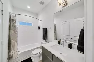 412 N Live Oak St, Houston, TX 77003 - Photo 11
