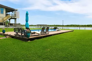 4228 Scenic Dr, Dickinson, TX 77539 - Photo 9
