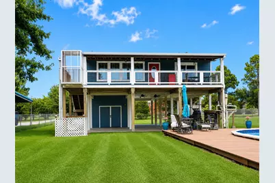 4228 Scenic Drive, Dickinson, TX 77539 - Photo 11