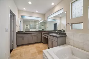 4833 Chenevert St, Houston, TX 77004 - Photo 19