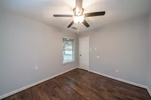 1907 Ashford Hollow Ln, Houston, TX 77077 - Photo 19