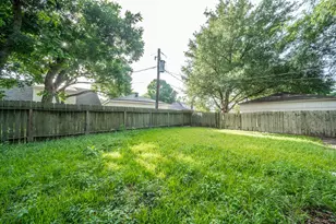 1907 Ashford Hollow Ln, Houston, TX 77077 - Photo 31