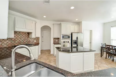 10915 Menaggio Court, Richmond, TX 77406 - Photo 7