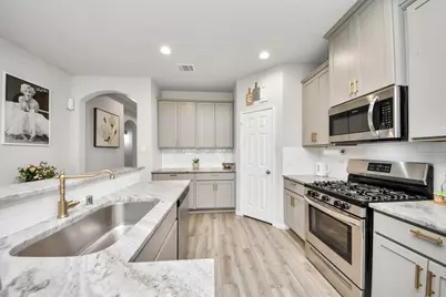 13207 Karan Park Lane, Houston, TX 77044 - Photo 11