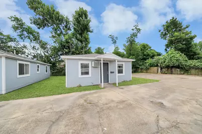 3914 Hoffman St Street #C, Houston, TX 77026 - Photo 1