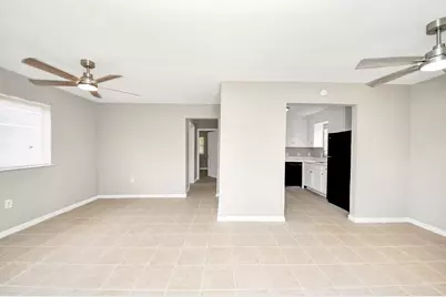 3914 Hoffman St Street #C, Houston, TX 77026 - Photo 5