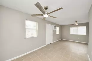 3914 Hoffman St St, Houston, TX 77026 - Photo 7