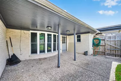 7614 Rollingbrook Drive, Houston, TX 77071 - Photo 43