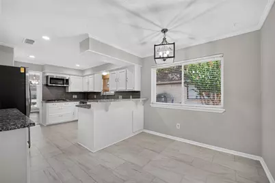 7614 Rollingbrook Drive, Houston, TX 77071 - Photo 15
