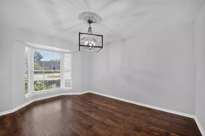 7614 Rollingbrook Drive, Houston, TX 77071 - Photo 9