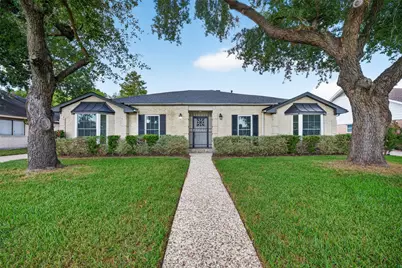 7614 Rollingbrook Drive, Houston, TX 77071 - Photo 1