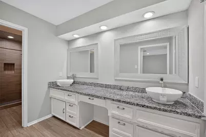 7614 Rollingbrook Drive, Houston, TX 77071 - Photo 39