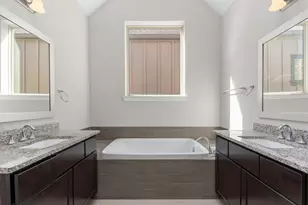 1812 Dennis St, Houston, TX 77004 - Photo 27