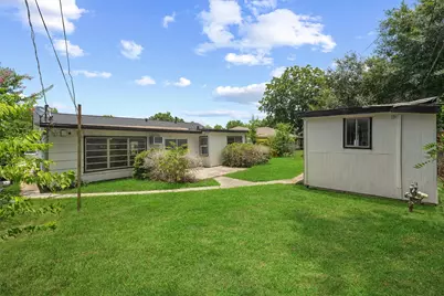 5826 Belmark Street, Houston, TX 77033 - Photo 15