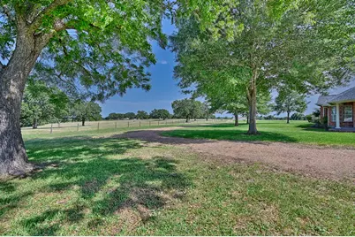 2120 Hohenwalde School Road, Brenham, TX 77833 - Photo 21