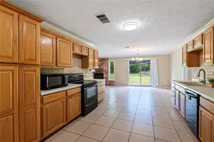 1857 County Rd 99, Alvin, TX 77511 - Photo 11
