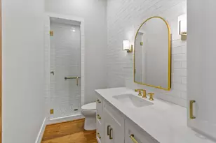 2341 Maroneal St, Houston, TX 77030 - Photo 19