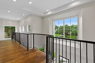 2341 Maroneal St, Houston, TX 77030 - Photo 21