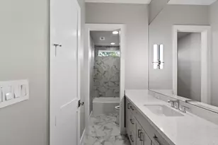 2341 Maroneal St, Houston, TX 77030 - Photo 27