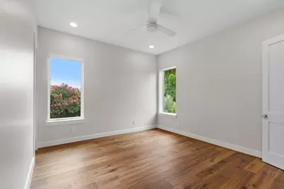 2341 Maroneal St, Houston, TX 77030 - Photo 23