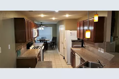 205 Sharnoll Circle, League City, TX 77573 - Photo 3