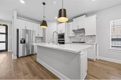 7046 Lauren Oak Drive, Conroe, TX 77304 - Photo 11