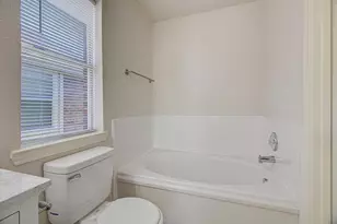 119 Horn Ct, Baytown, TX 77523 - Photo 21