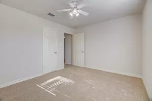 119 Horn Ct, Baytown, TX 77523 - Photo 25
