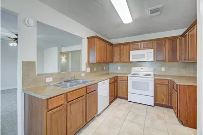 119 Horn Court, Baytown, TX 77523 - Photo 13