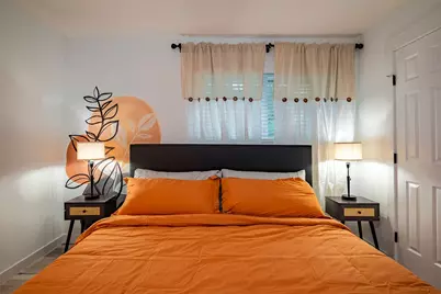 5918 Lattimer Drive, Houston, TX 77035 - Photo 17