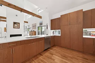 7703 Janak Dr, Houston, TX 77055 - Photo 15