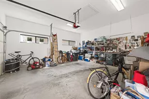 7703 Janak Dr, Houston, TX 77055 - Photo 41