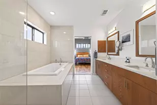 7703 Janak Dr, Houston, TX 77055 - Photo 23