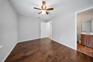 504 Stimpson St, Baytown, TX 77520 - Photo 9