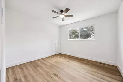 2706 Bernadette Lane, Houston, TX 77043 - Photo 31
