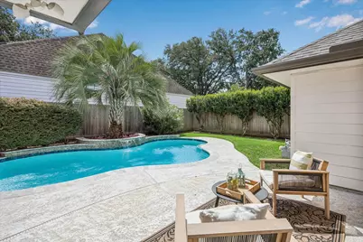 2706 Bernadette Lane, Houston, TX 77043 - Photo 11