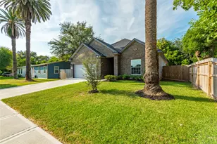 1008 8th Ave N, Texas City, TX 77590 - Photo 3