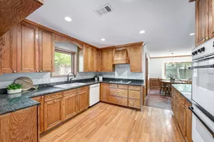 514 Patchester Dr, Houston, TX 77079 - Photo 9