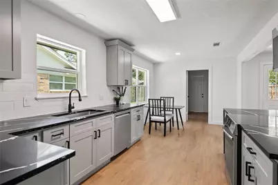 6114 Valkeith Drive, Houston, TX 77096 - Photo 5