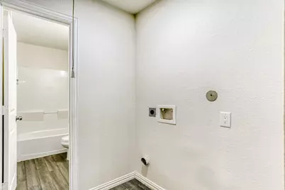 8837 Crestview Drive #A-B, Houston, TX 77078 - Photo 11