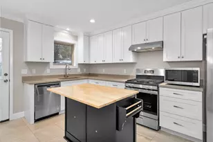 2316 Poinciana Dr, Houston, TX 77018 - Photo 7