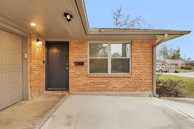2316 Poinciana Drive, Houston, TX 77018 - Photo 3