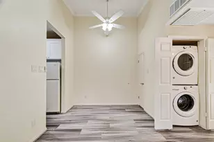 2001 Bering Dr, Houston, TX 77057 - Photo 23