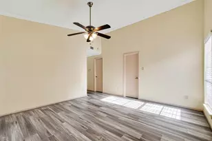 2001 Bering Dr, Houston, TX 77057 - Photo 15