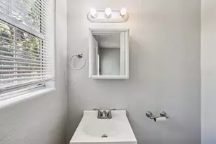 1915 Little St, La Marque, TX 77568 - Photo 17