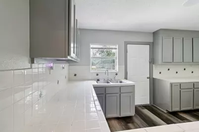 1915 Little Street, La Marque, TX 77568 - Photo 1