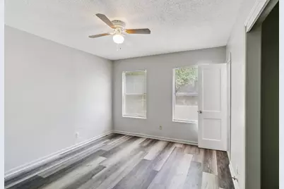 1915 Little Street, La Marque, TX 77568 - Photo 15