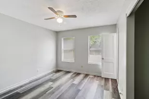 1915 Little St, La Marque, TX 77568 - Photo 15